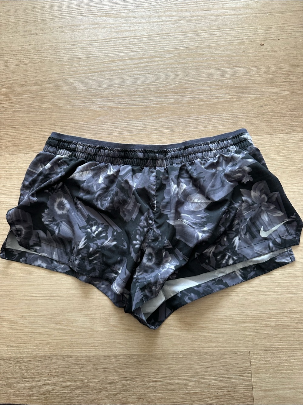 Nike Women's Floral Print Running Shorts - Black & Gray Floral